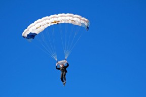 开云官方网站-_环保滑板：绿色出行的时尚选择_，环保板图片