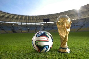 比利时队在足球赛事中取得巨大胜利，比利时足球拿过什么冠军