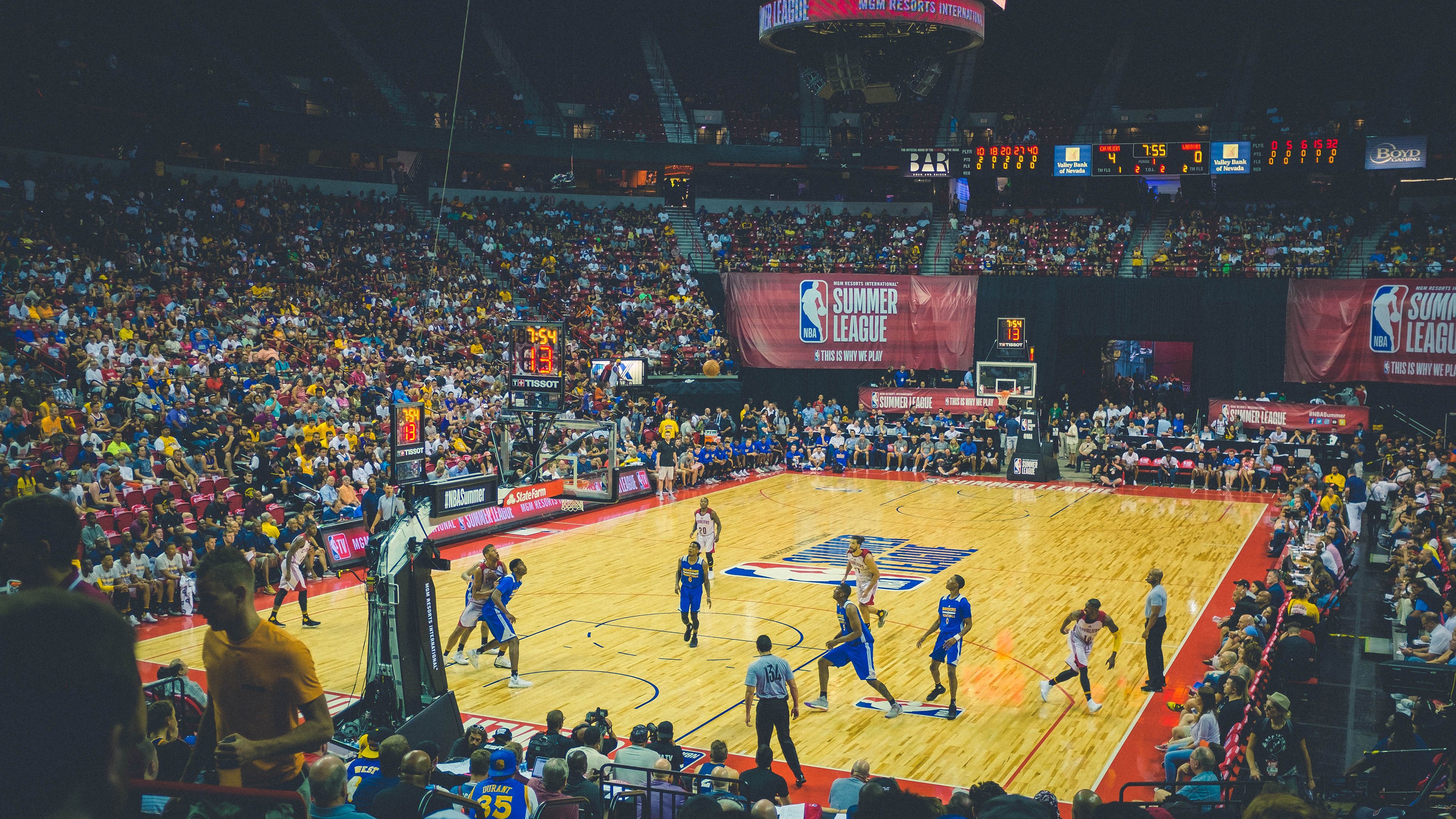 _精彩对决：经典五盘大战令人难忘_，精彩对抗