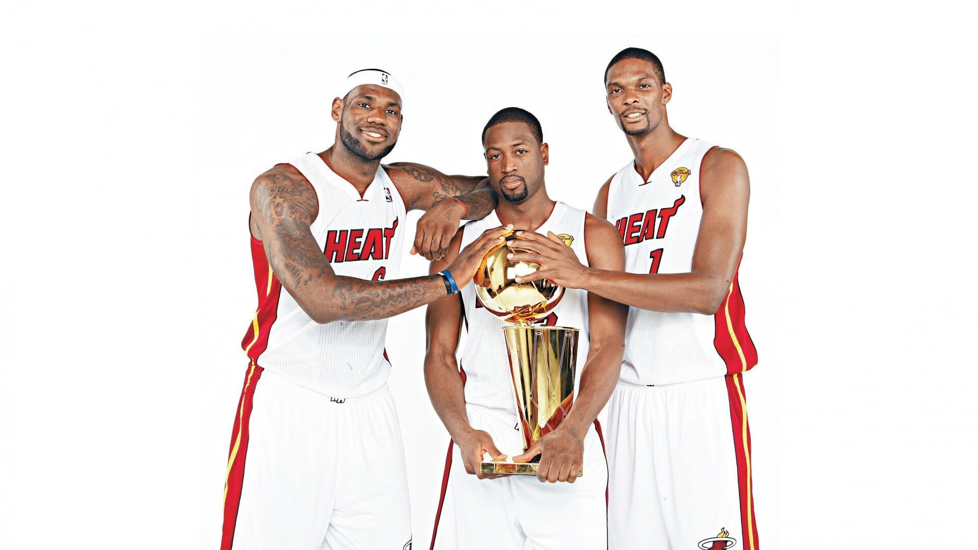 足球场上的“巨星”，他们的表现令人惊讶！，踢足球巨星